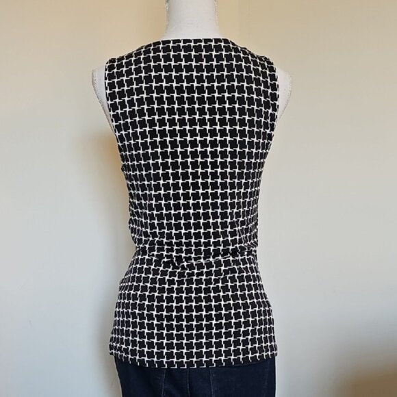 WHBM Black and White Geometric Women's Top - Picture 3 of 5